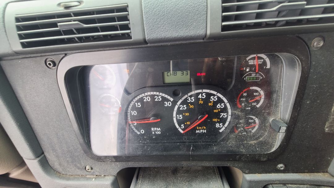 2012 FREIGHTLINER Cascadia - Image 10